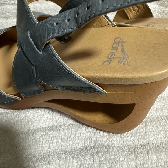 Dansko Taci Denim Leather Clogs. Mary Jane buckle sling back. Size 38 - Picture 7 of 7